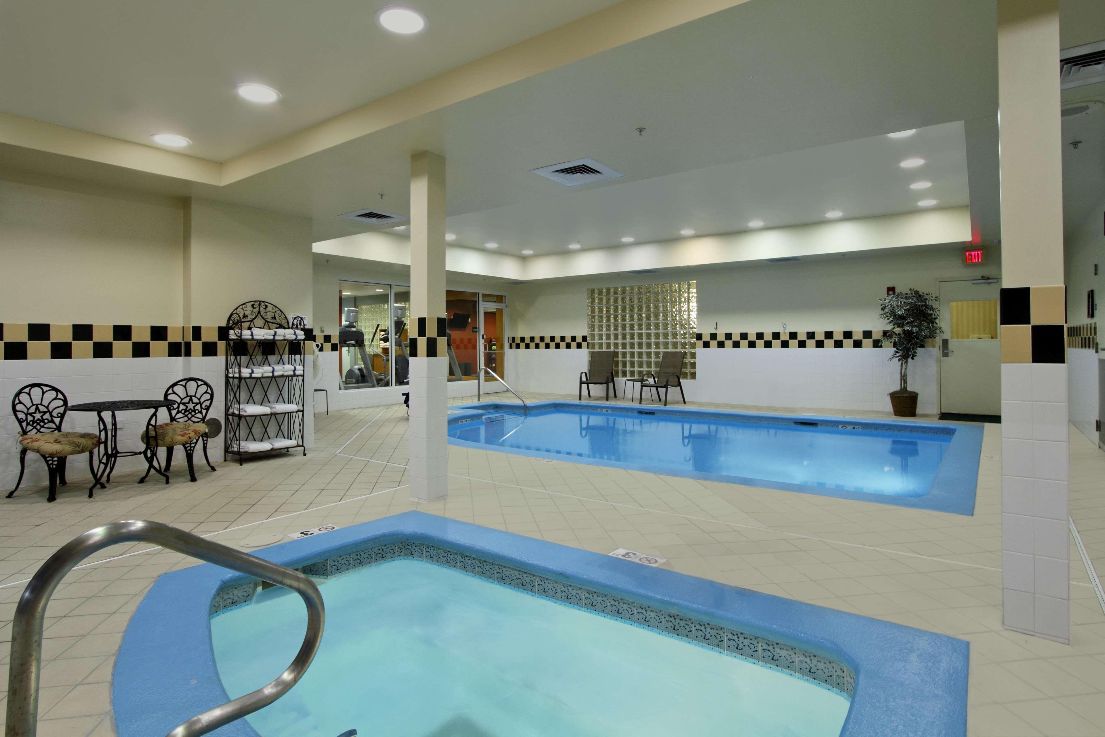 Hilton Garden Inn Сейнт Чарлз Екстериор снимка