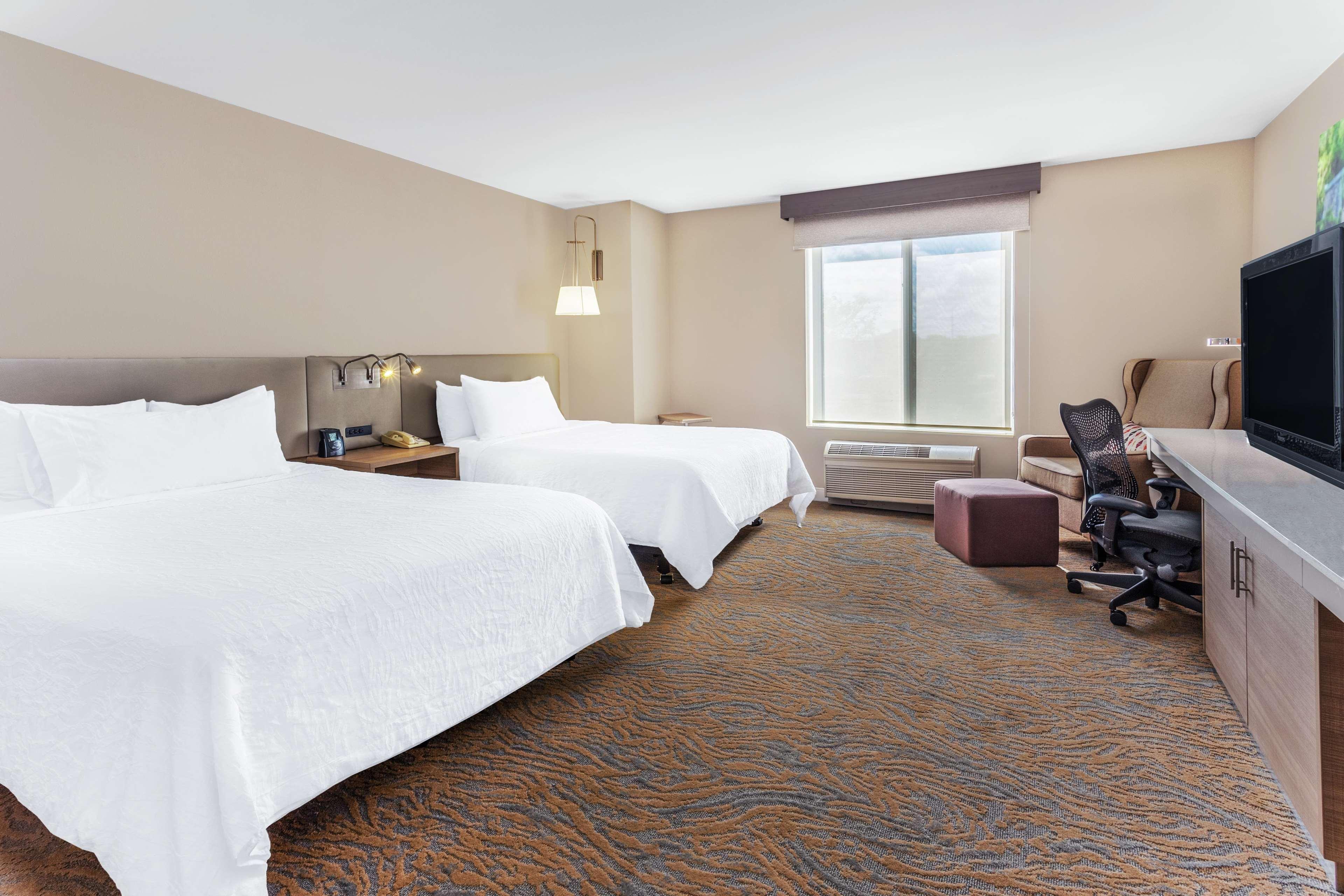 Hilton Garden Inn Сейнт Чарлз Екстериор снимка