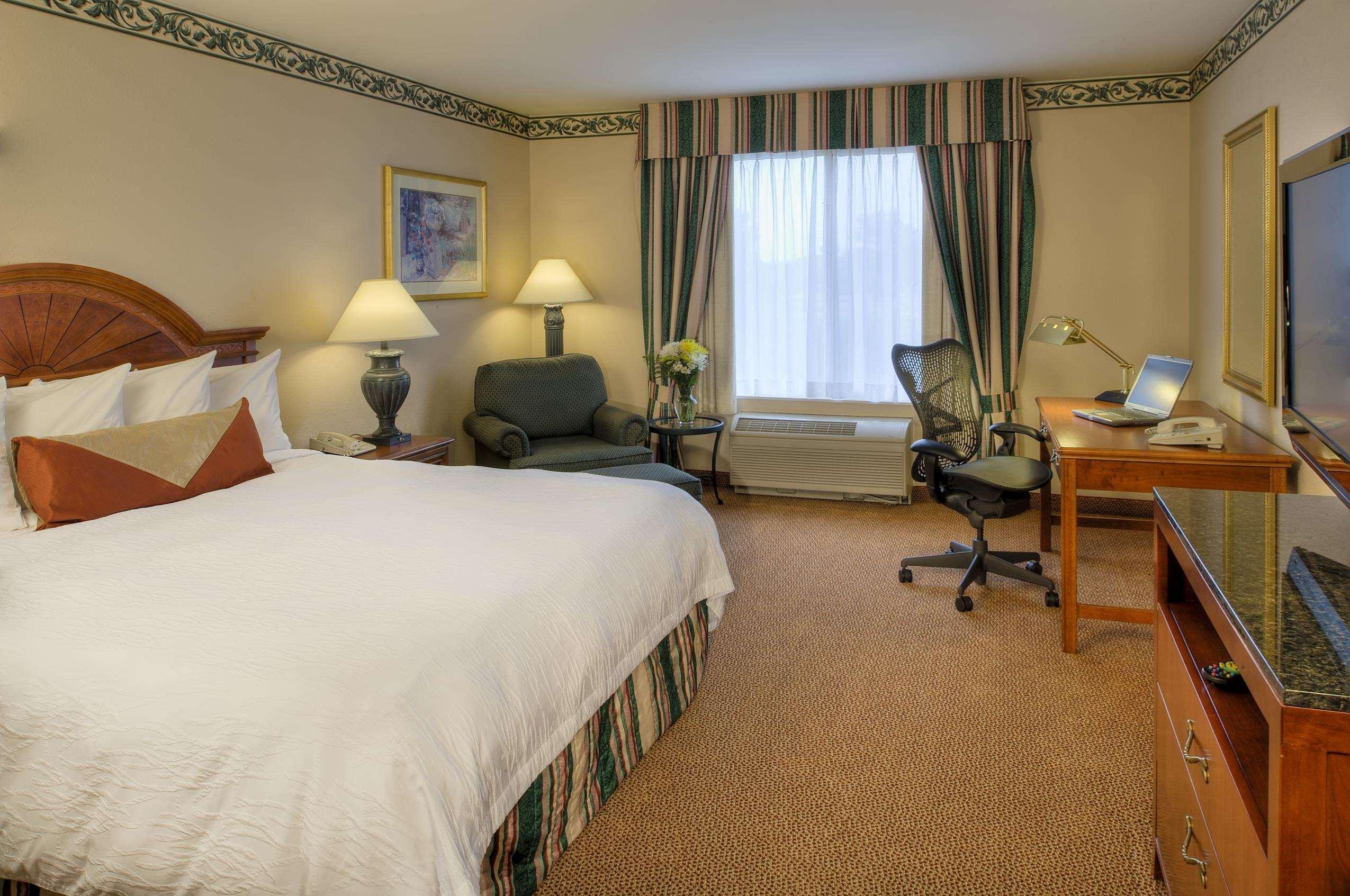 Hilton Garden Inn Сейнт Чарлз Екстериор снимка