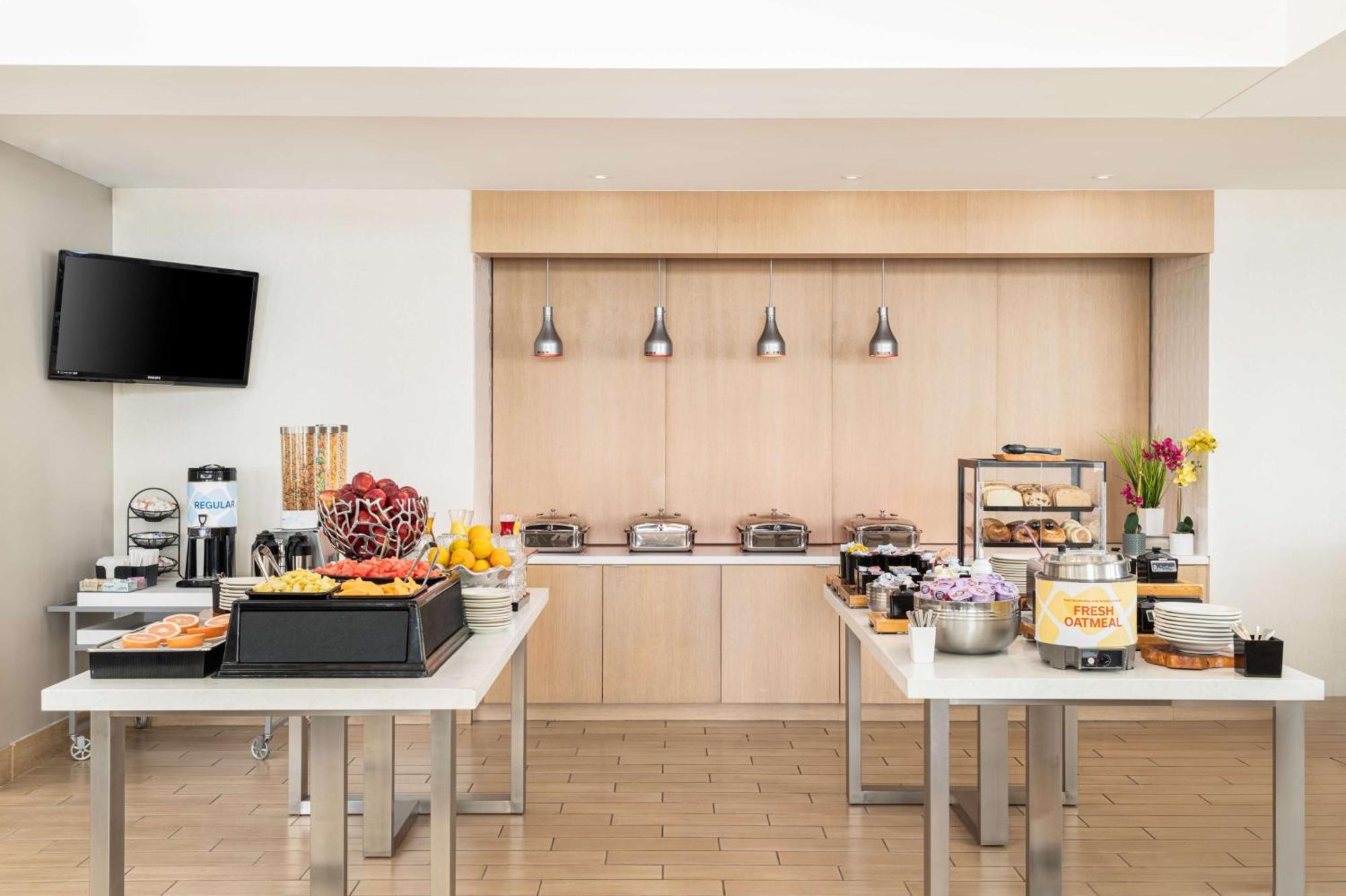 Hilton Garden Inn Сейнт Чарлз Екстериор снимка