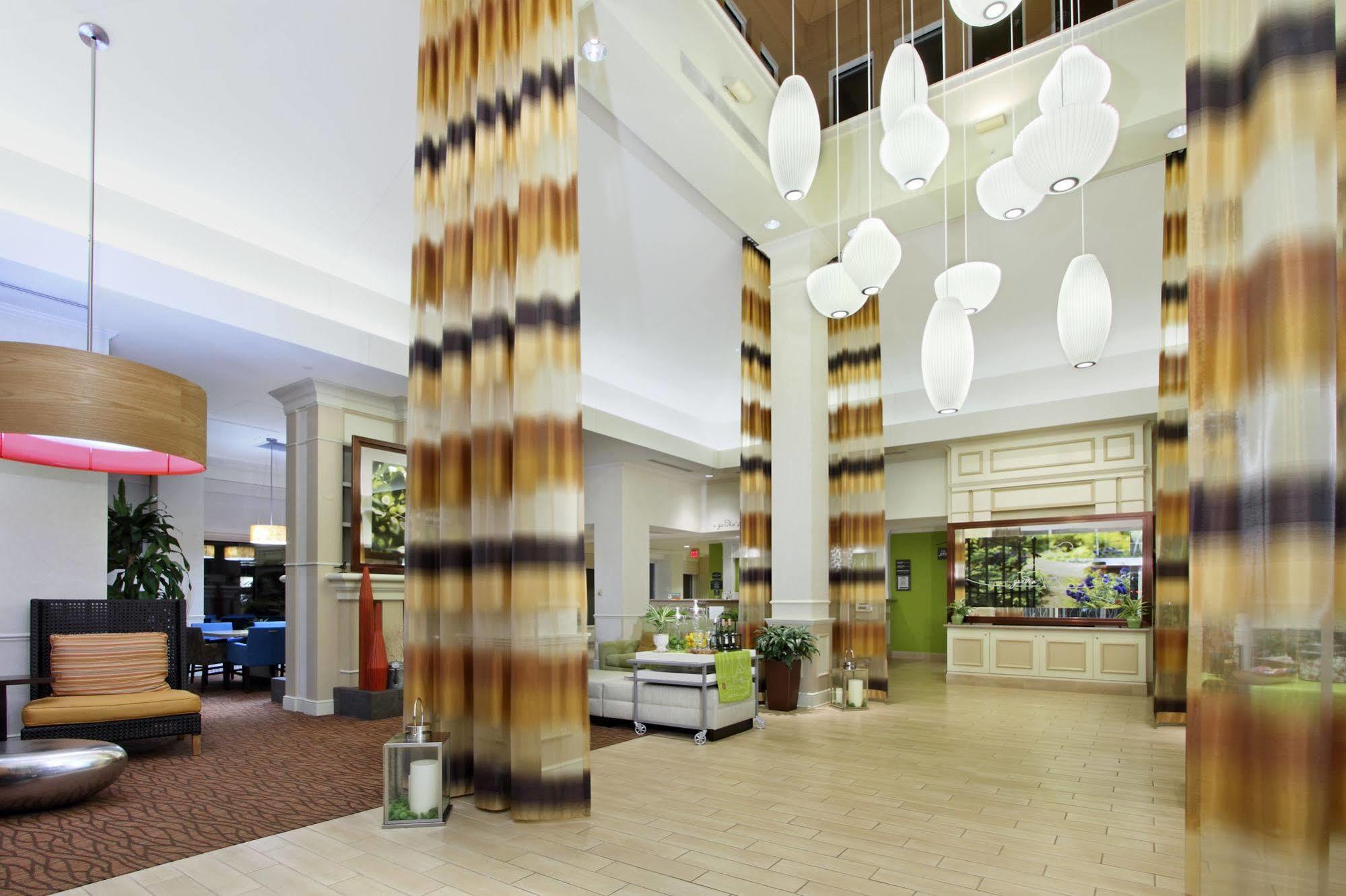 Hilton Garden Inn Сейнт Чарлз Екстериор снимка